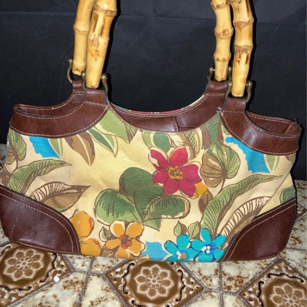 Floral pattern bamboo handle bag